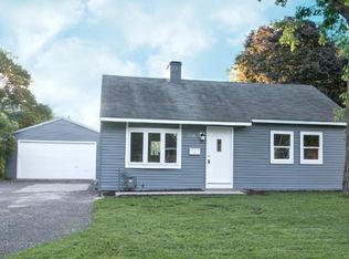 1978 Polaris Pl, North Saint Paul, MN 55109