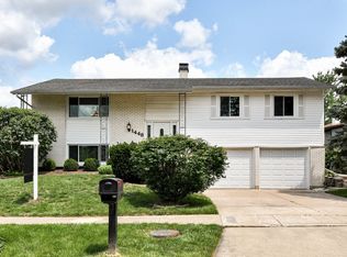 1448 Worden Way, Elk Grove Village, IL 60007