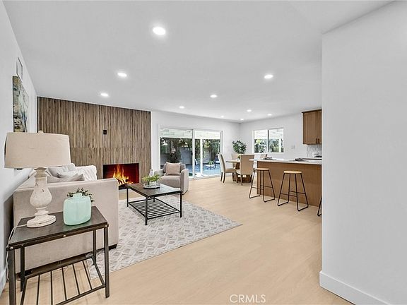 4th image of 2849 W Polk Ave