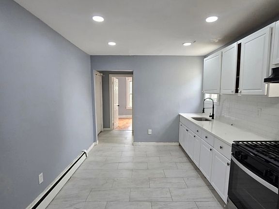 5th image of 952 Lafayette St #L2