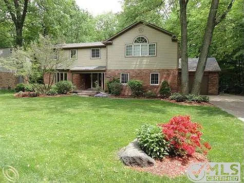 3512 Eastbourne Dr photo 1