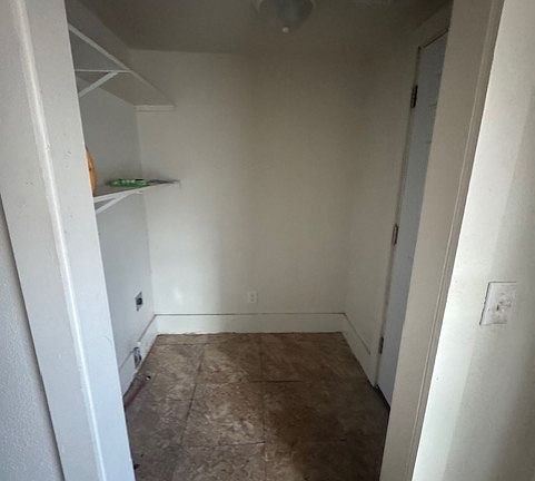 4th image of 418 E Harris Ave #B