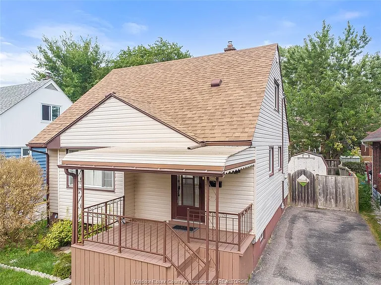 1944 George Ave — Photo 1