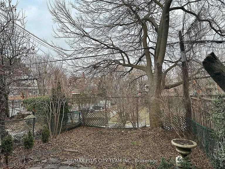 52 Churchill Ave #MAIN — Photo 17