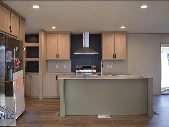 2nd image of 1311 Myrtle Rd