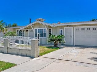 12034 207th St, Lakewood, CA 90715