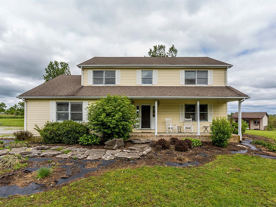 1st image of 500 Richardson Ln