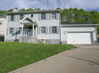 196 Sherwood Rd, Bridgeport, WV 26330