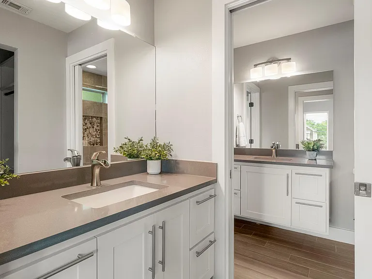 5204 Samuel Huston Ave — Photo 29