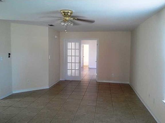 3rd image of 2375 Tucson Ave