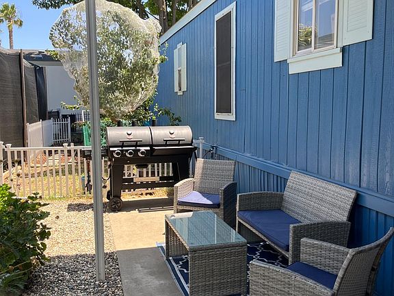 3rd image of 4824 Liberty Bell Ln