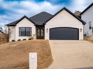 105 Keystone Ln, Maumelle, AR 72113