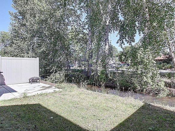 4th image of 2366 Aspen Grove Loop