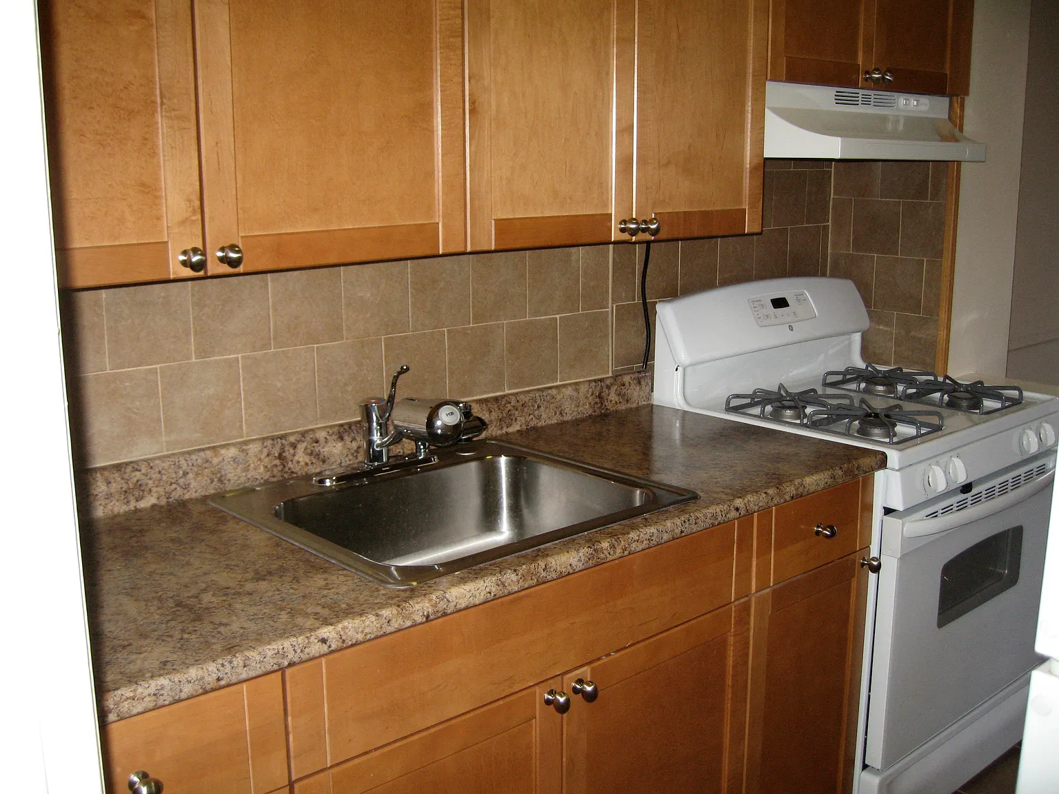 2835 Webb Ave APT 4J photo 1