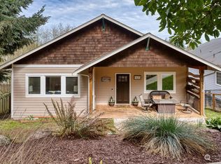 1633 W 12th St, Port Angeles, WA