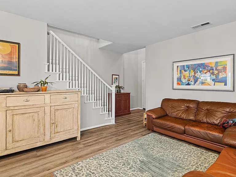 948 Avalon Way — Photo 5