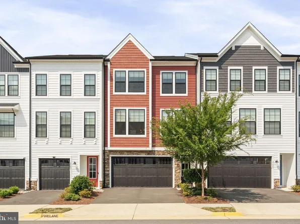 25429 Hartland Orchard Ter, Chantilly, VA 20152