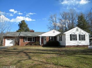 15489 Rogers Clark Blvd, Bowling Green, VA 22427