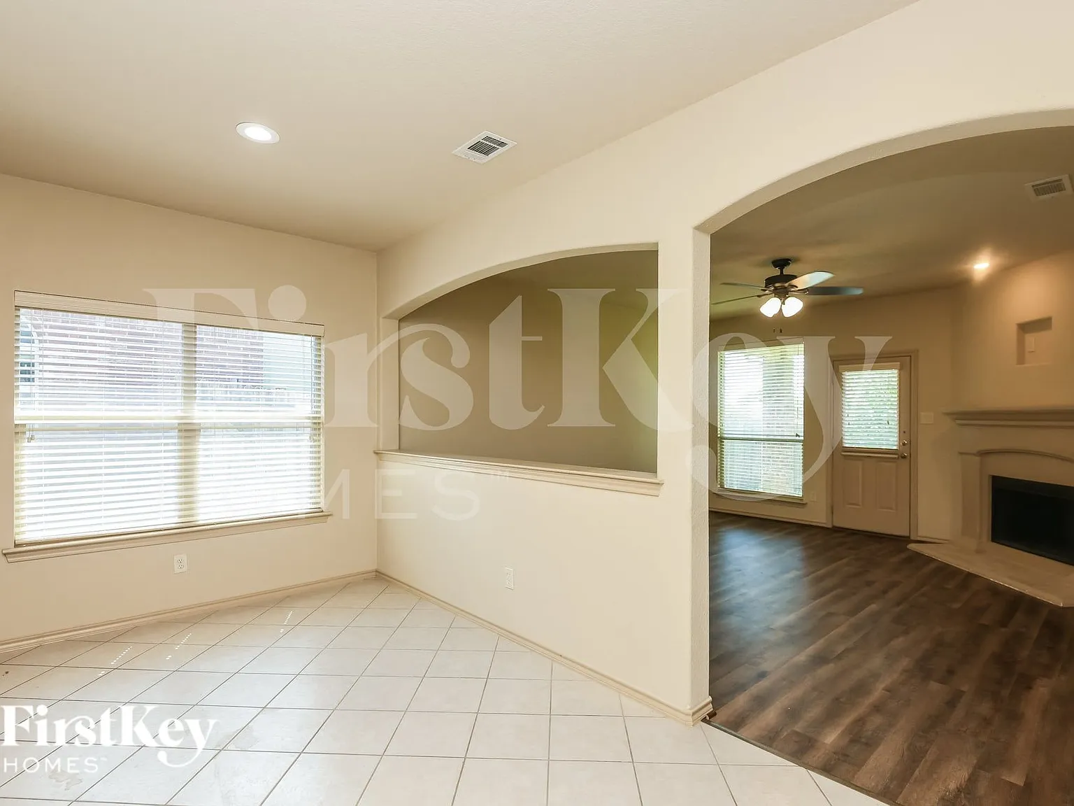 3 bed, 2.0 bath, 1490 sqft, $2,285 — Photo 4