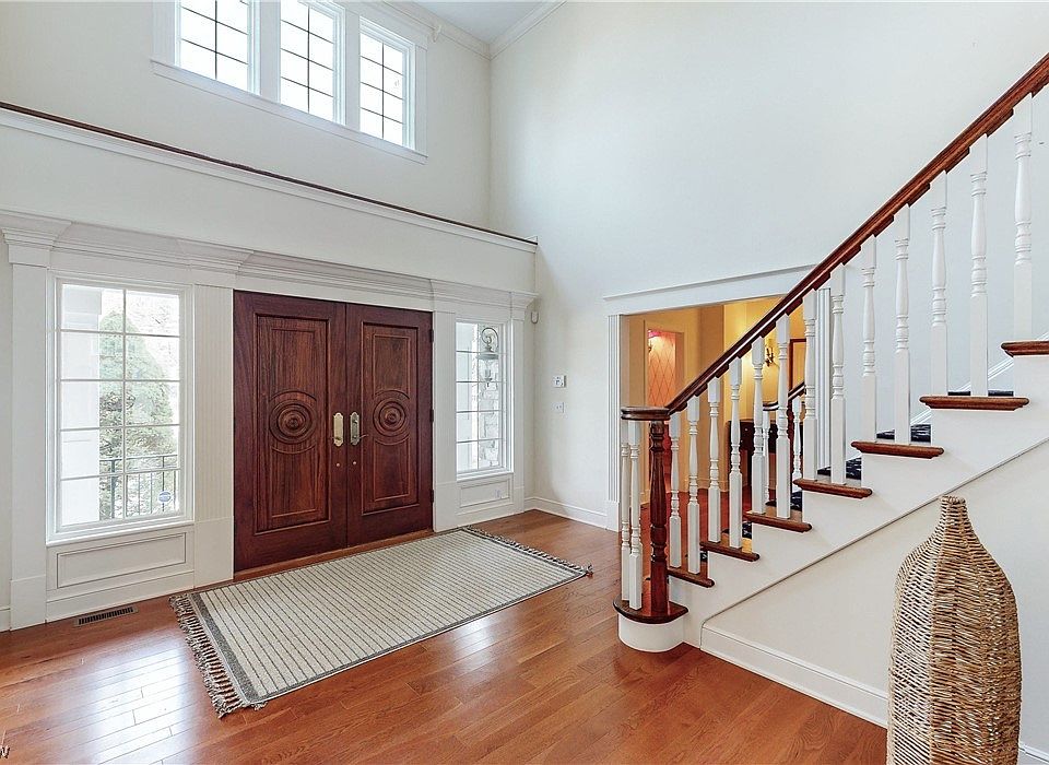 31150 Shaker Blvd, Pepper Pike, OH 44124 Zillow