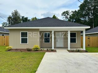 30 Everett Ave E, Saraland, AL 36571