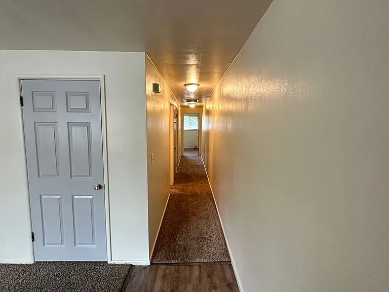 West Apartments — Photo 5