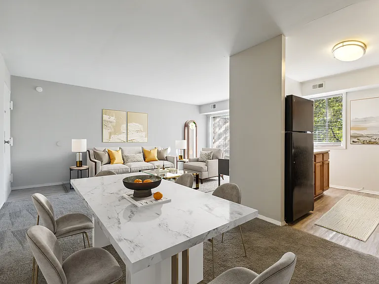 Briarwood Apartments — Photo 2