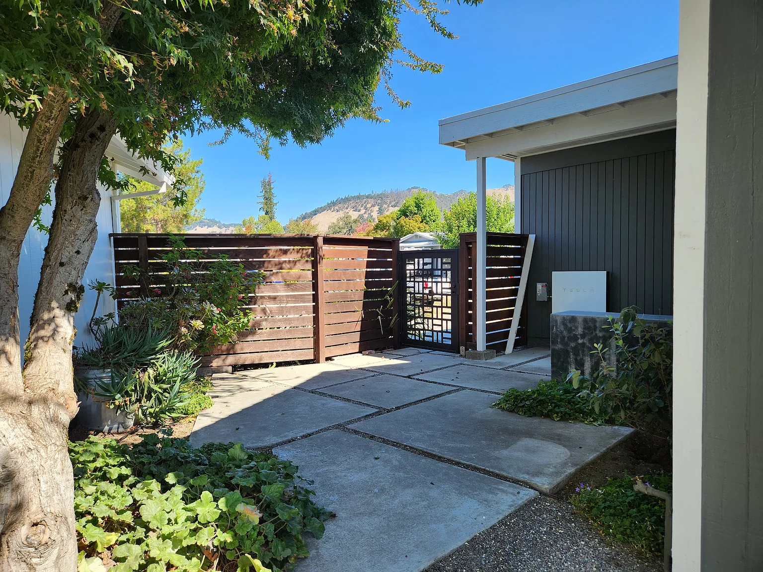 4 bed, 1318 sqft, $3,600 — Photo 3