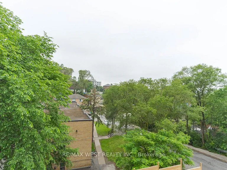 63 Lonborough Ave — Photo 15