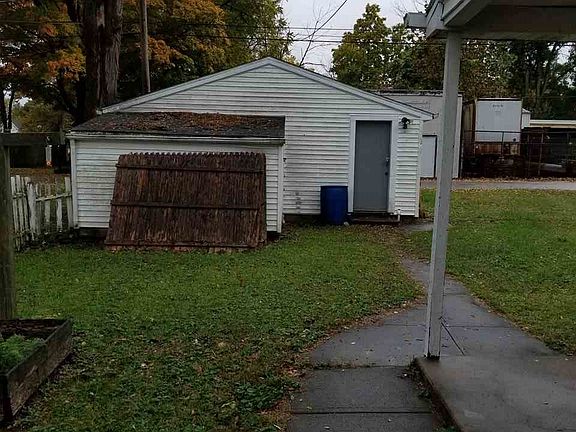 2nd image of 1138 Sheridan St