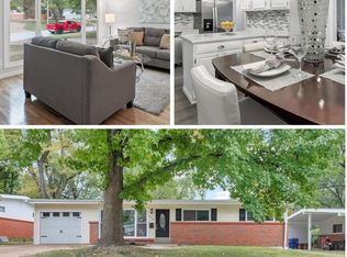 370 Larry Dr, Florissant, MO 63033