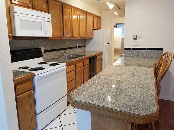 4th image of 640-680 S Lashley Ln #680-203