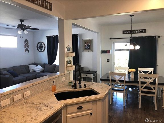 4th image of 19025 18th Avenue Ct E