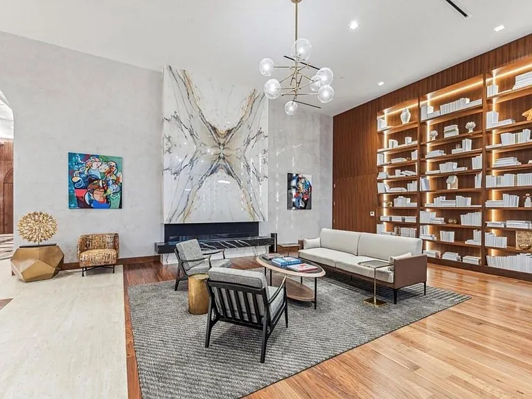 1711 Allen Pkwy #1907 — Photo 31