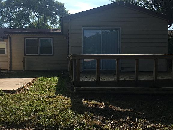 5th image of 3280 N Wellington Ave
