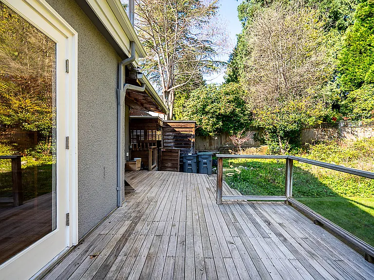 5626 Highbury St — Photo 35