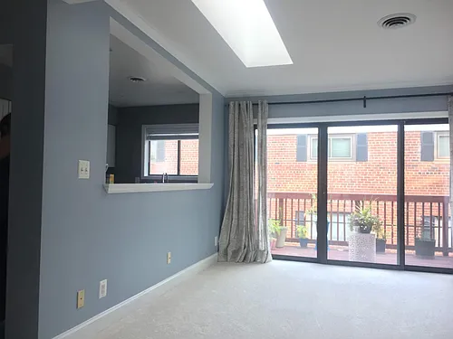 204 Skyhill Rd #8 Photo 1
