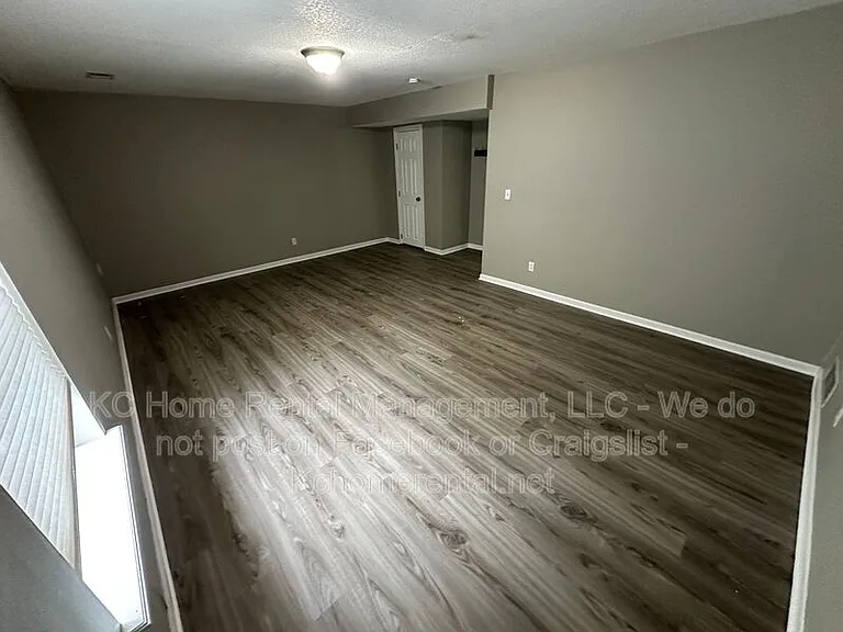 11314 N Lewis Ave — Photo 41
