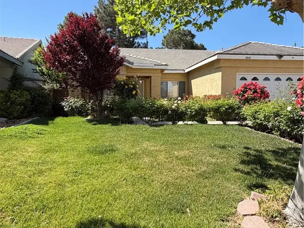 1840 W Holguin St, Lancaster, CA 93534