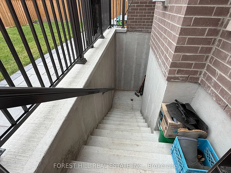 5 Ballanview Ct #BASEMENT — Photo 3