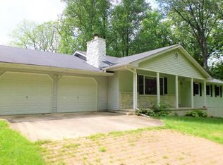 4187 N Northwood Ln, Bloomfield, IN 47424