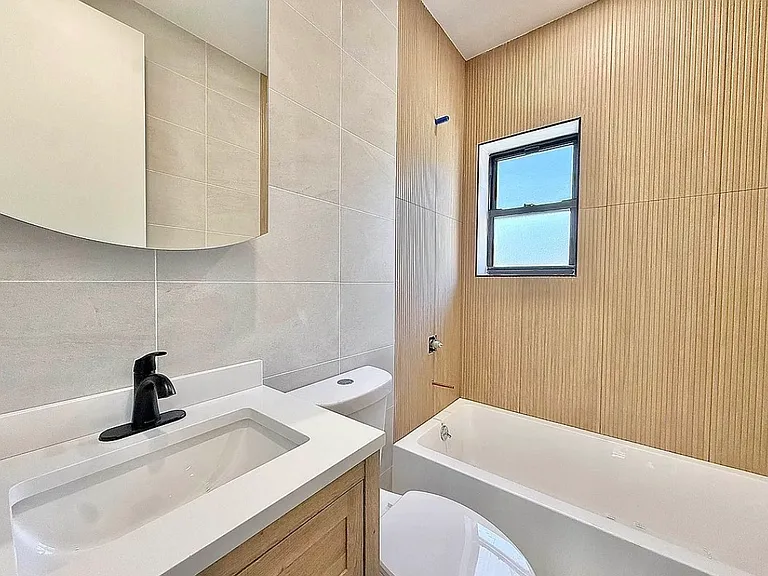 89 Veronica Pl #3 — Photo 3