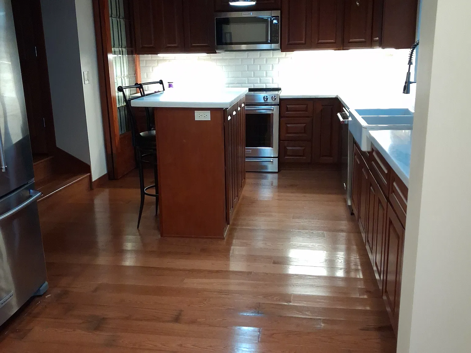 6506 Marine View Dr — Photo 4