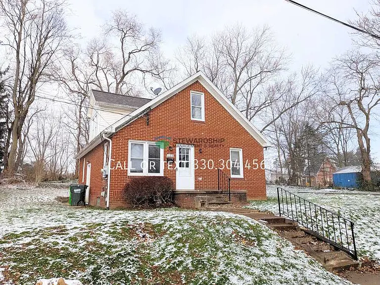 133 Catherine St — Photo 20