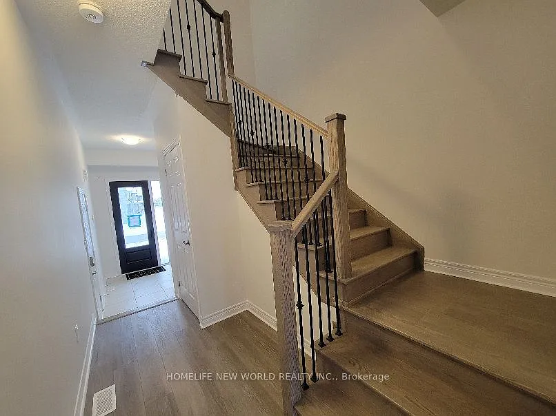 3 bed, $3,600 — Photo 2