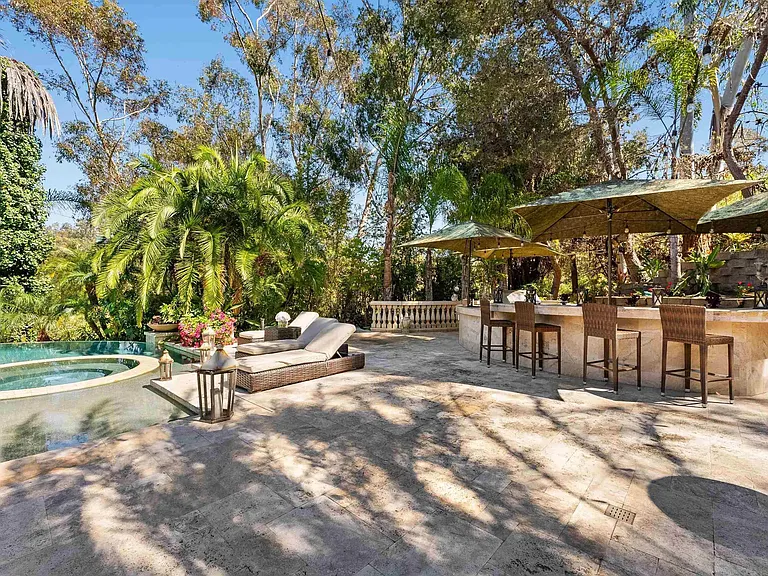 15708 Circo Diegueno Rd — Photo 21