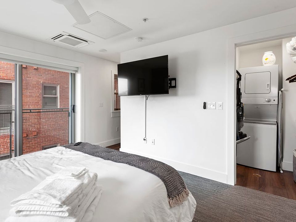1st image of 3835 Main St Unit 301