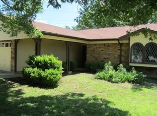 2116 River Bend Rd, Arlington, TX 76014