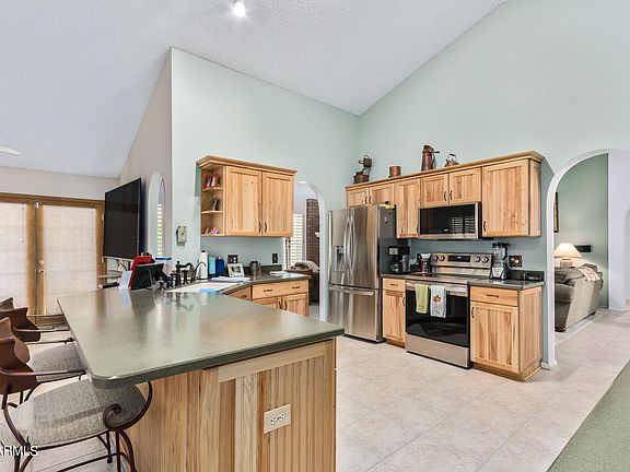 5th image of 3522 W Boston Street