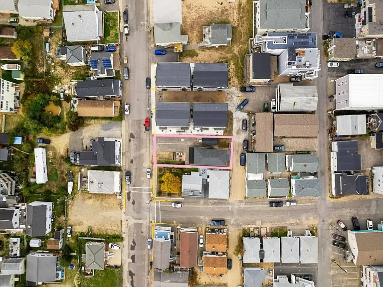 67 Railroad Ave — Photo 33